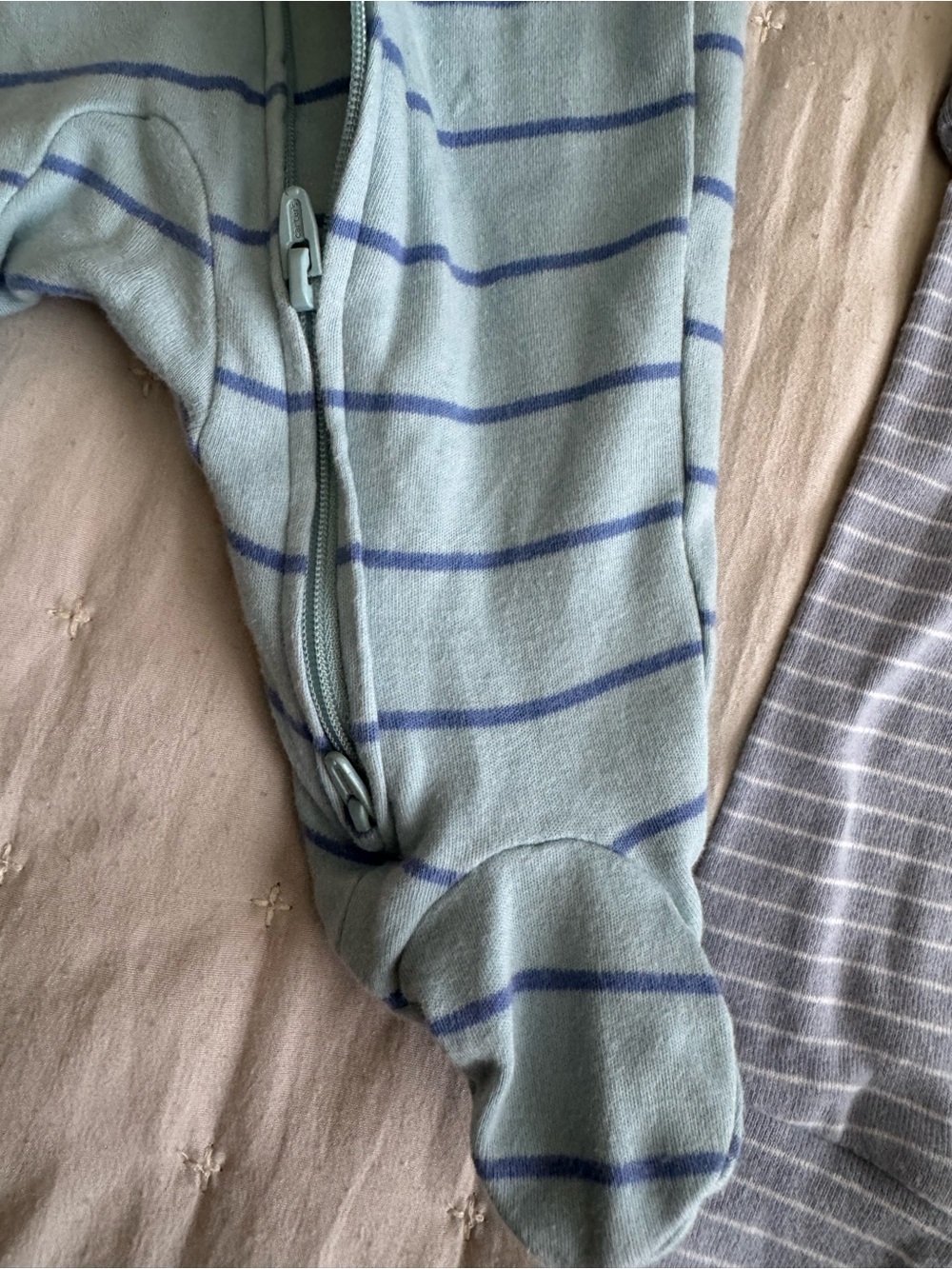 Carter’s 0-3M Baby Boy Bundle Little Brother Pajamas & Outfits 5 Pieces - Picture 2 of 10